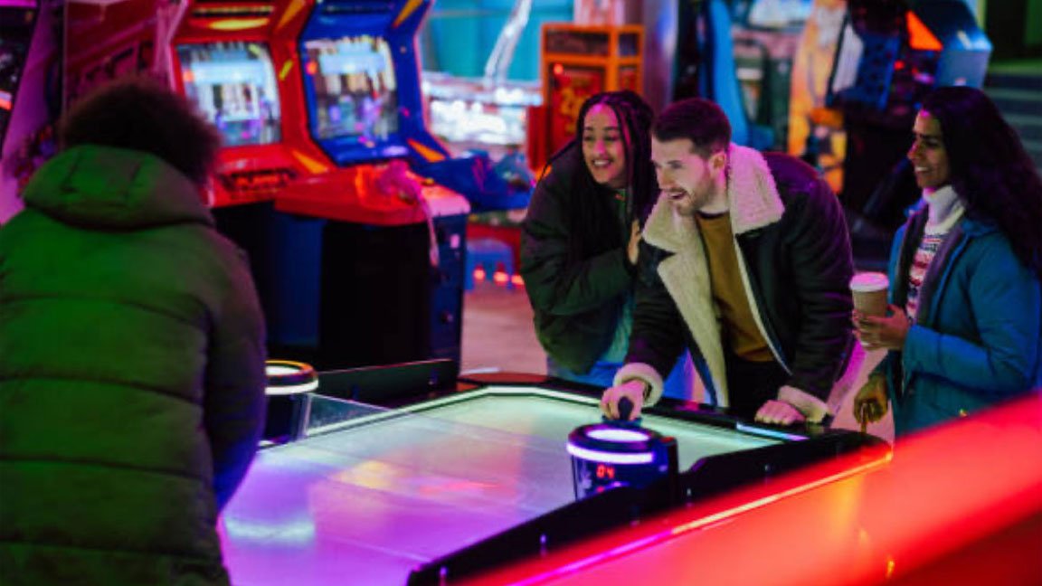 Splits Lounge Interior